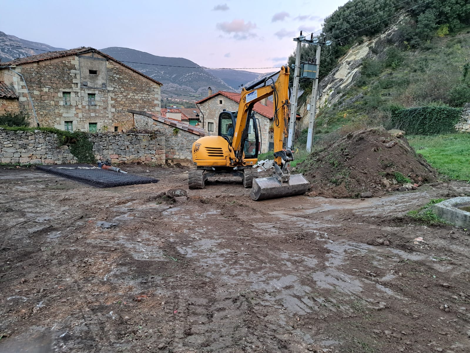 Obras de pavimentación en TOBA